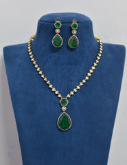 NECKLACE Necklace 923 VICKTORIAN  EMERALD