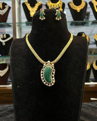 NECKLACE necklace 089 VICKTORIAN  EMERALD