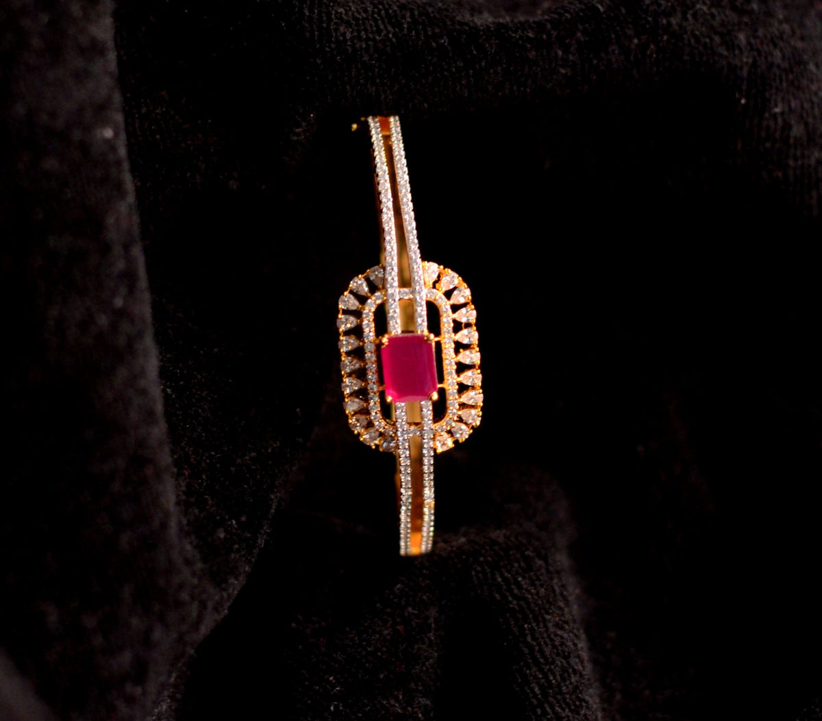 BRACELET/BANGLE Bracelet 028 RUBY Openable