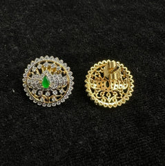 STUDS EARTOPS STUDS 043 EMERALD DUAL POLISH DIAMOND LOOK