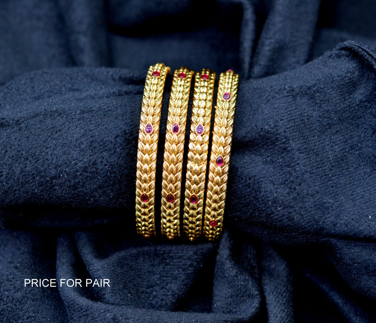 BRACELET/BANGLE Bangle 036 RUBY 2'8