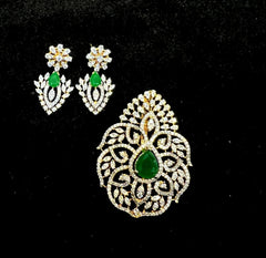 PENDANT SET CHAINS Pendant 153 DIAMOND EMERALD